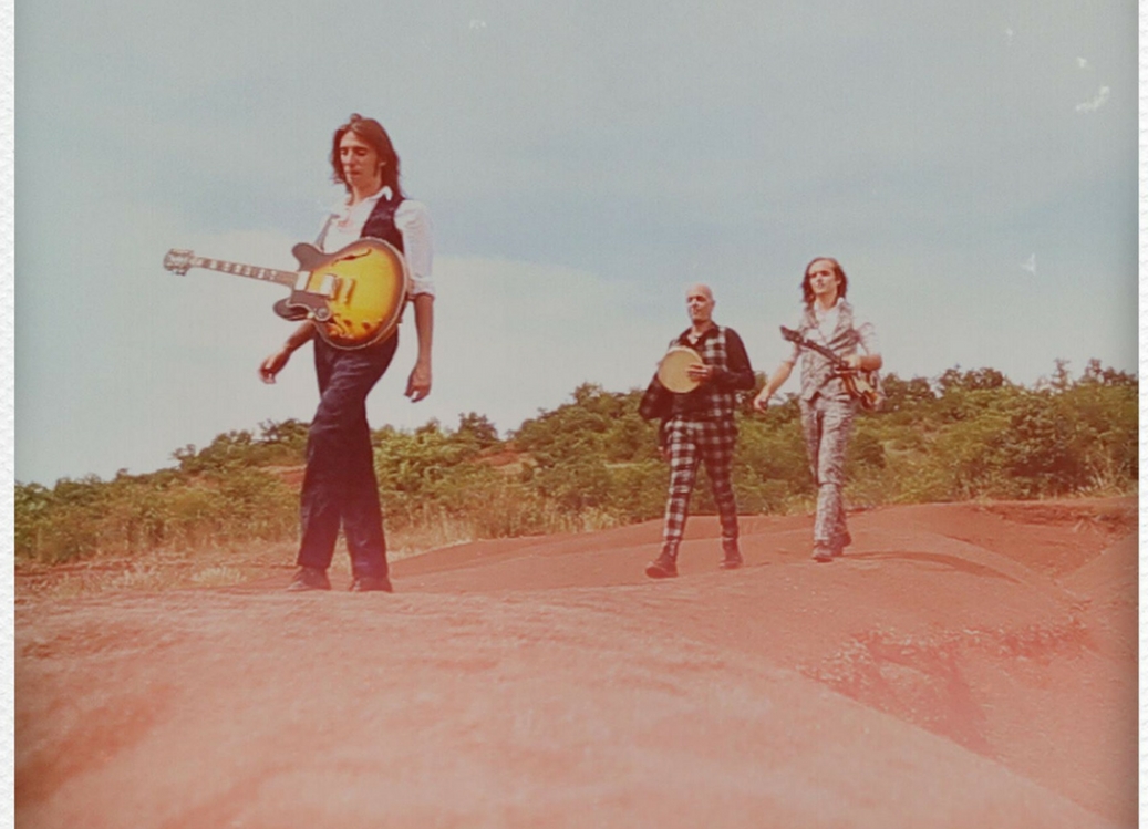 The Strings, le soleil brille sur la planète rock