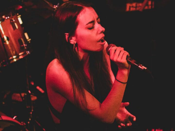 Elise Mathé part pour sa première excursion