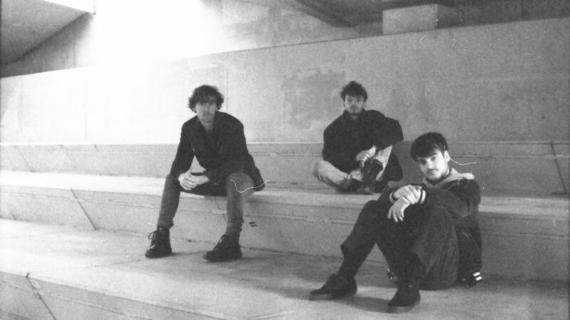 Découvrez le rock indé envoûtant de MARELL