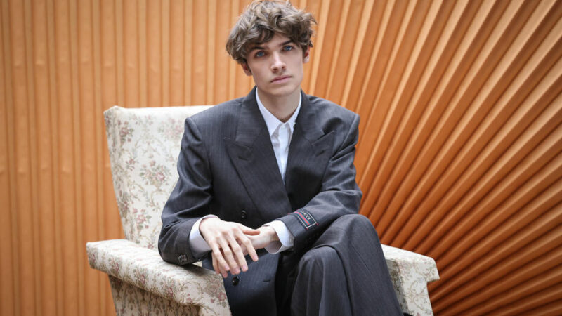 Entretien avec Pierre de Maere, le dandy de la pop.