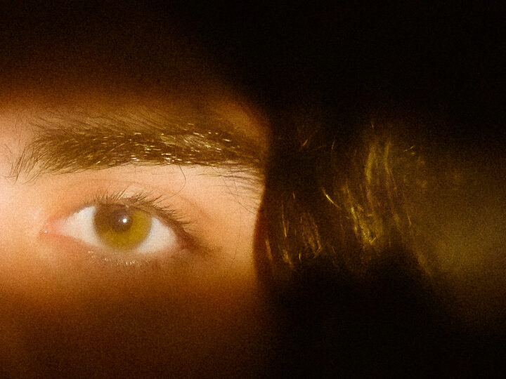 Korbo dévoile « Baby », début d’une année d’exploration musicale