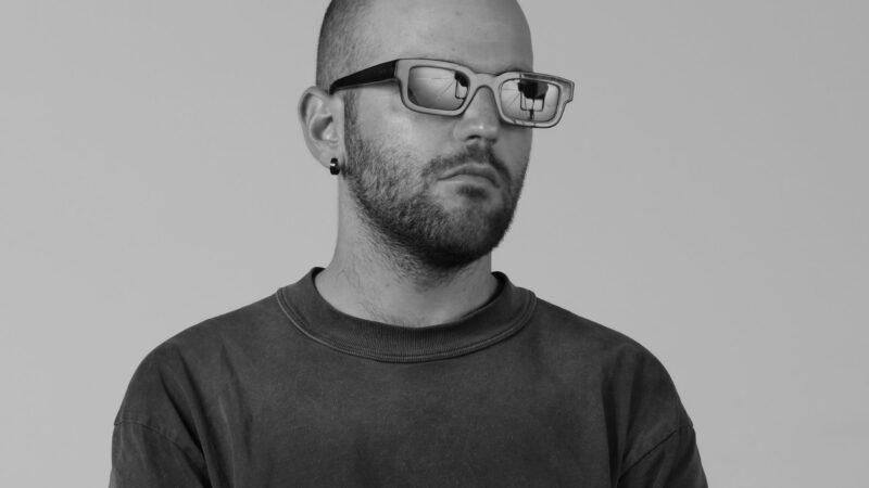 UNDER/STANDING – Entre deux mondes